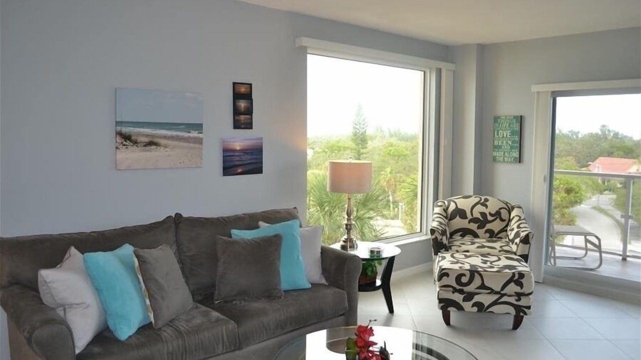 Photo of Livingroom in Longboat Key