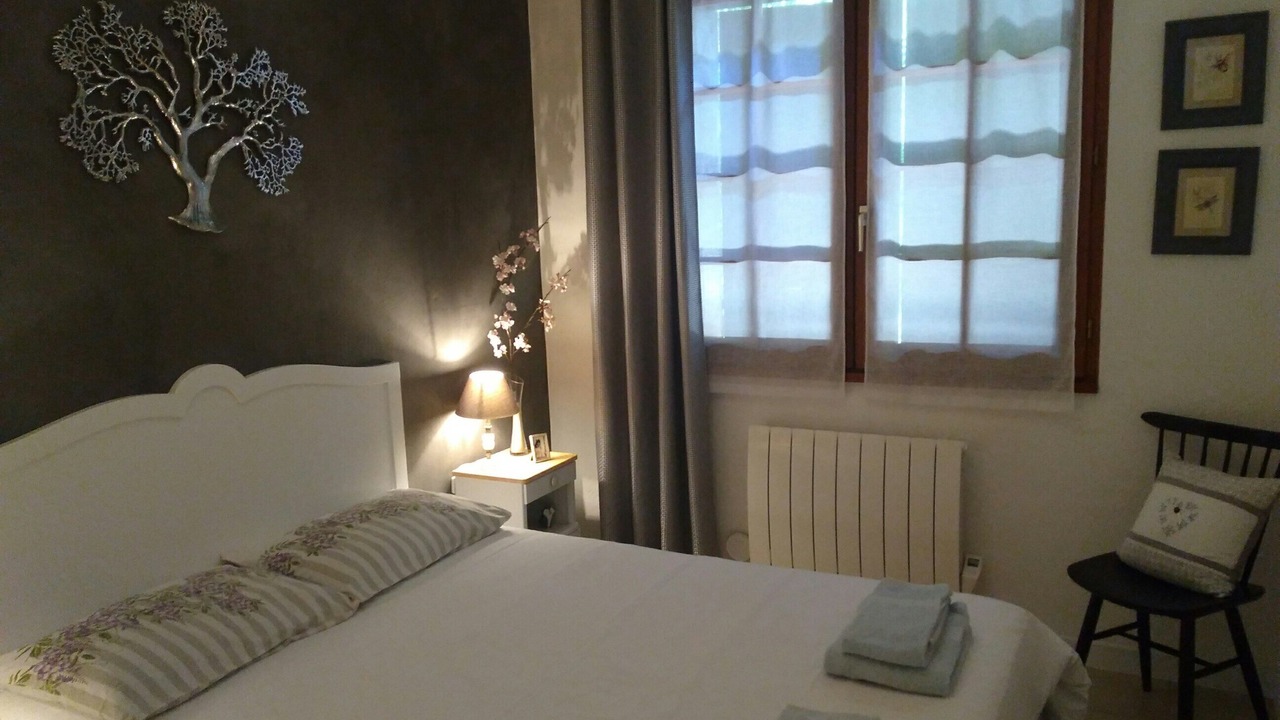 Photo of Bedroom in Saint-Germain-de-Belves