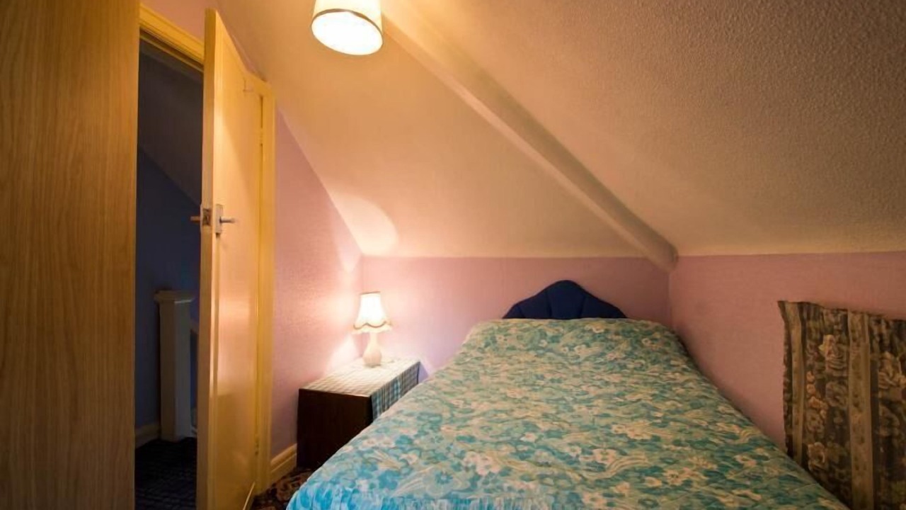 Photo of Livingroom in Headingley