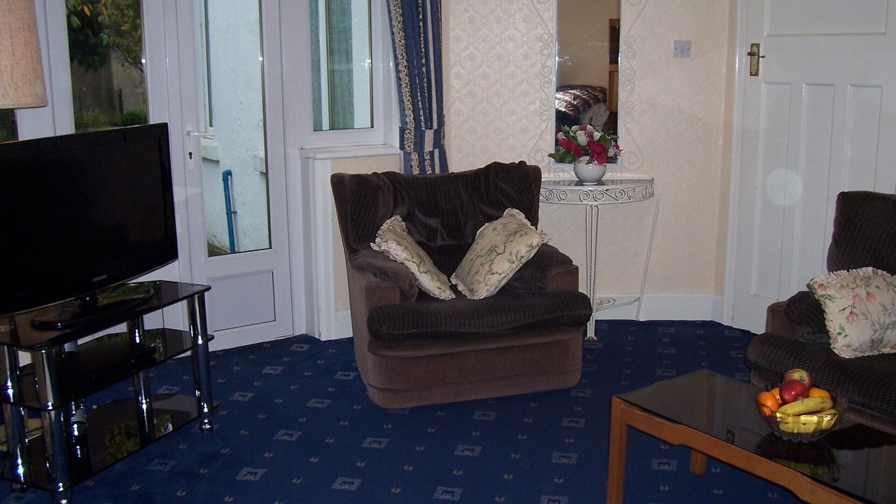 Photo of Livingroom in Headingley