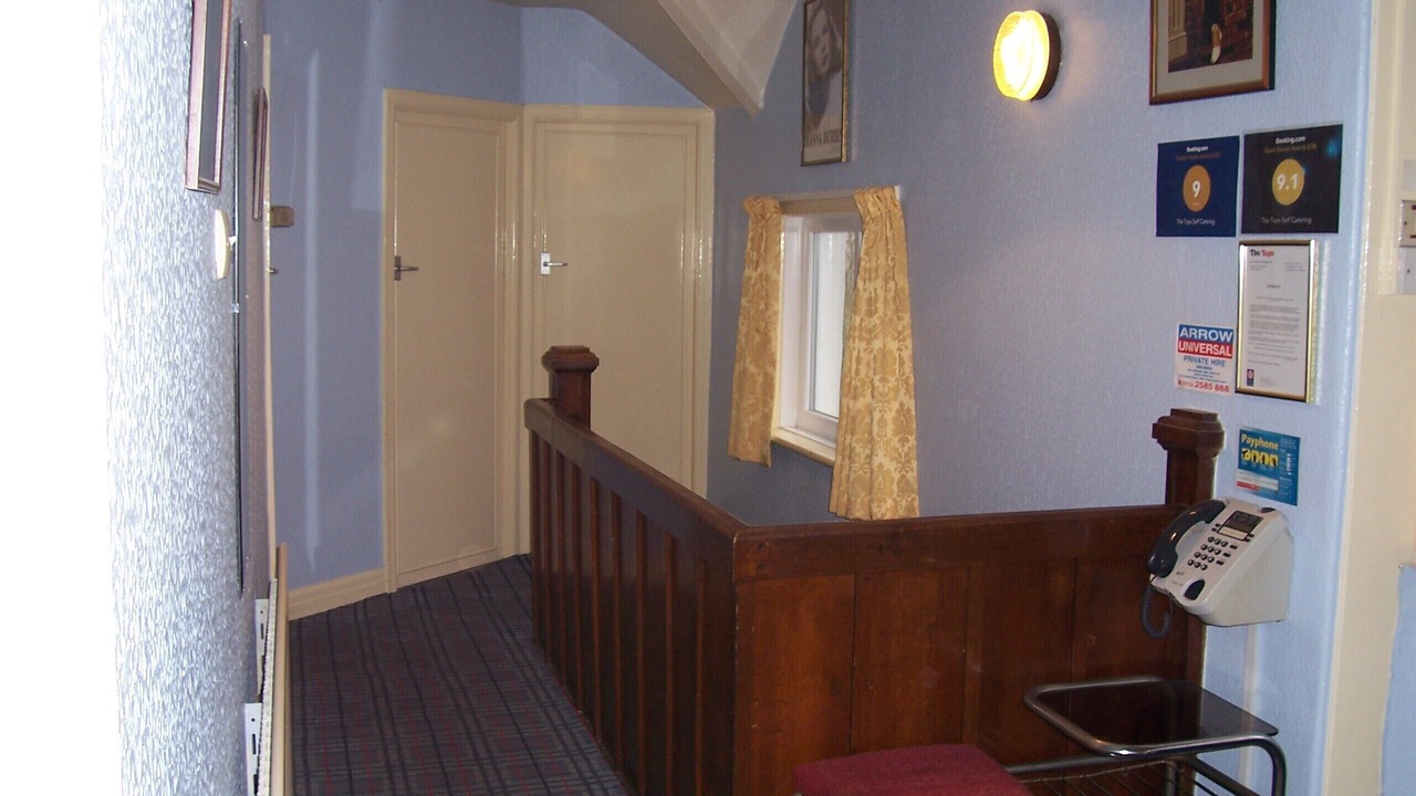 Photo of Livingroom in Headingley