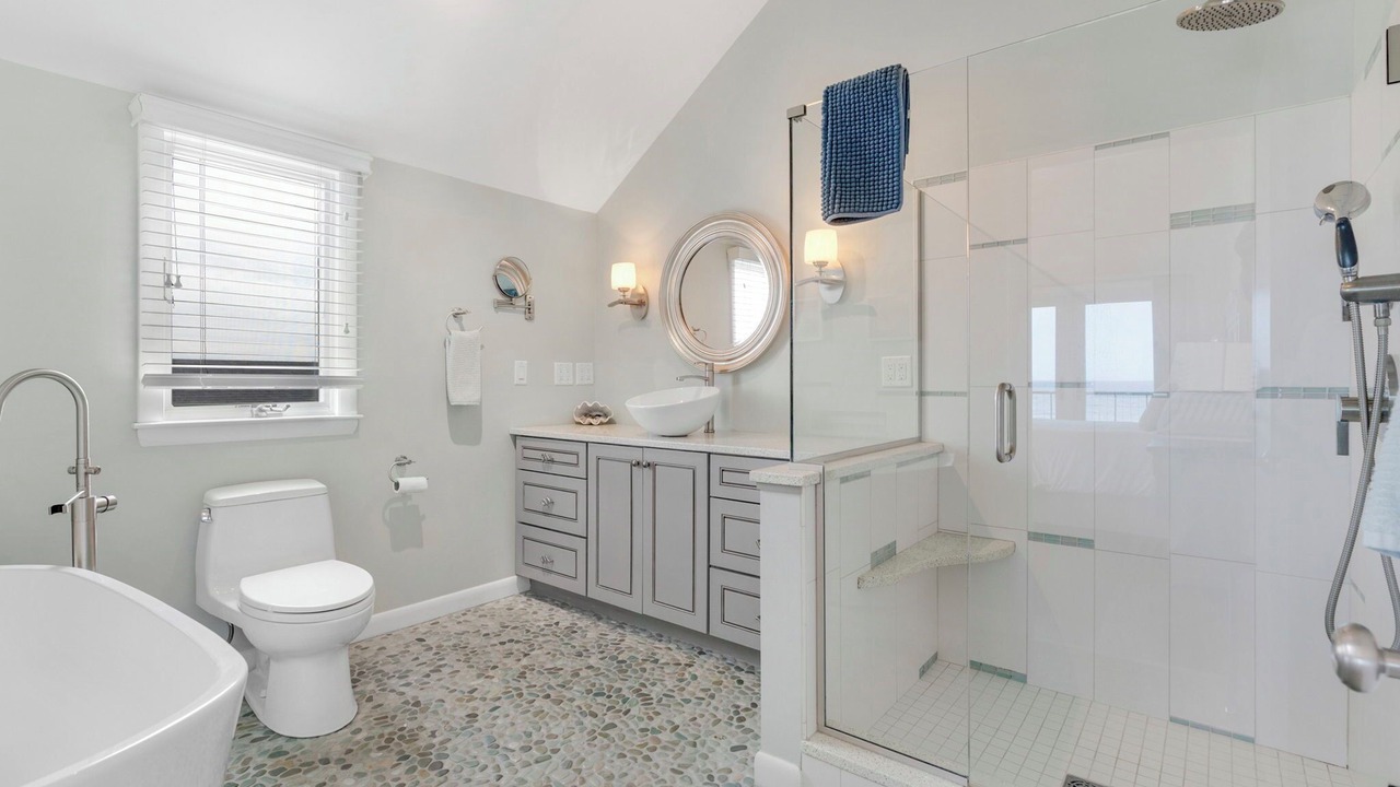 Photo of Bathroom in Ogunquit
