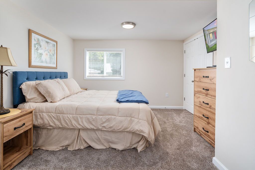 Photo of Bedroom in Fairview Beach
