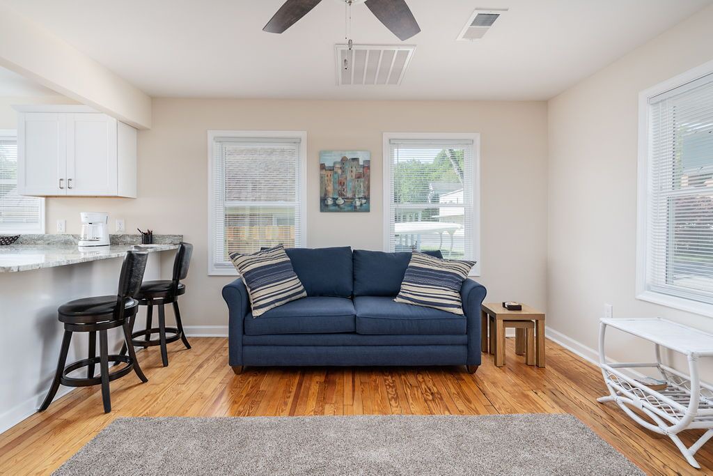 Photo of Livingroom in Fairview Beach