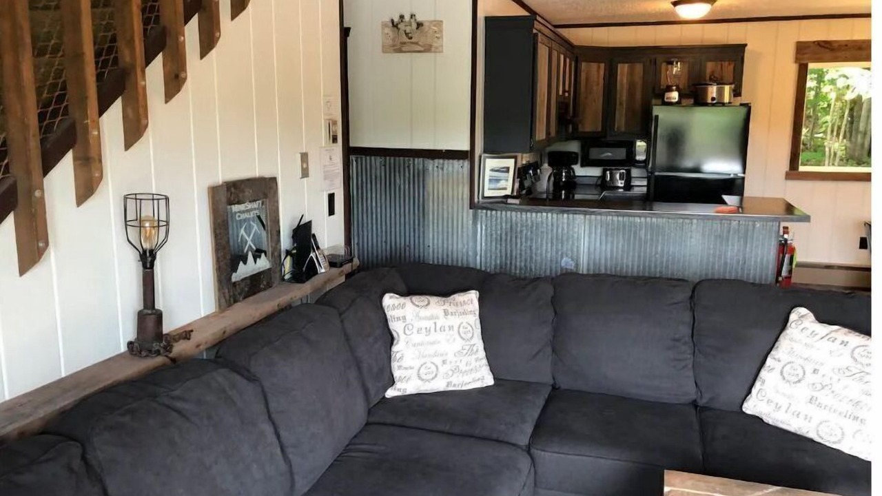Photo of Livingroom in Upson