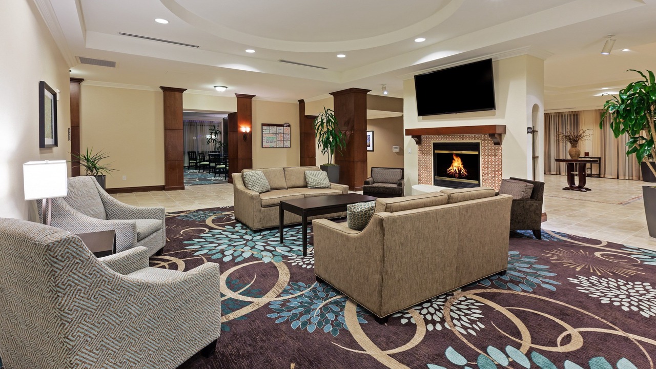 Photo of Livingroom in Near East Side
