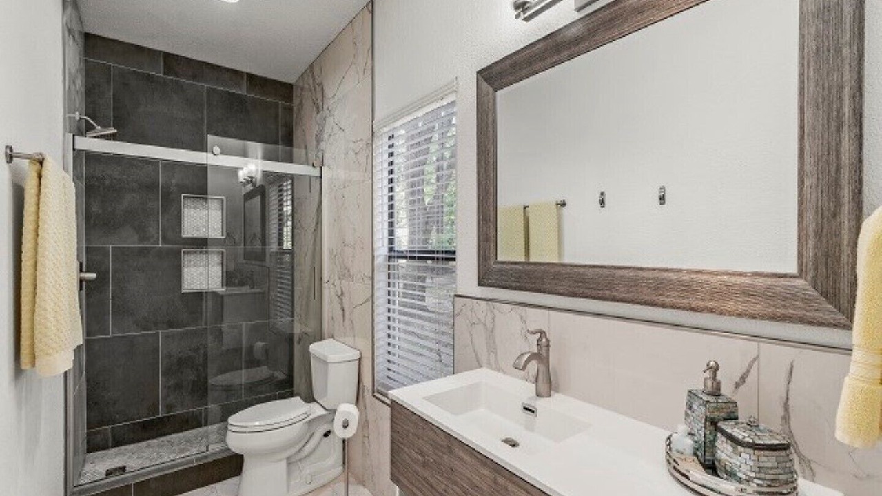 Photo of Bathroom in Leisure Land