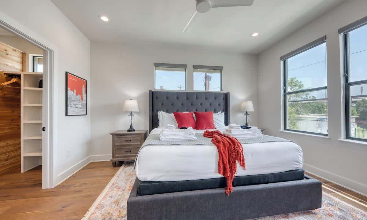 Photo of Bedroom in Southtown