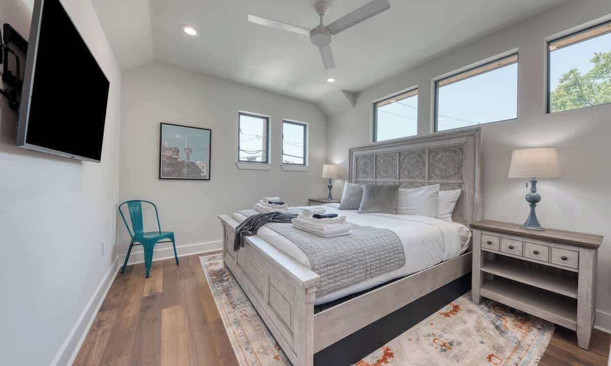 Photo of Bedroom in Southtown
