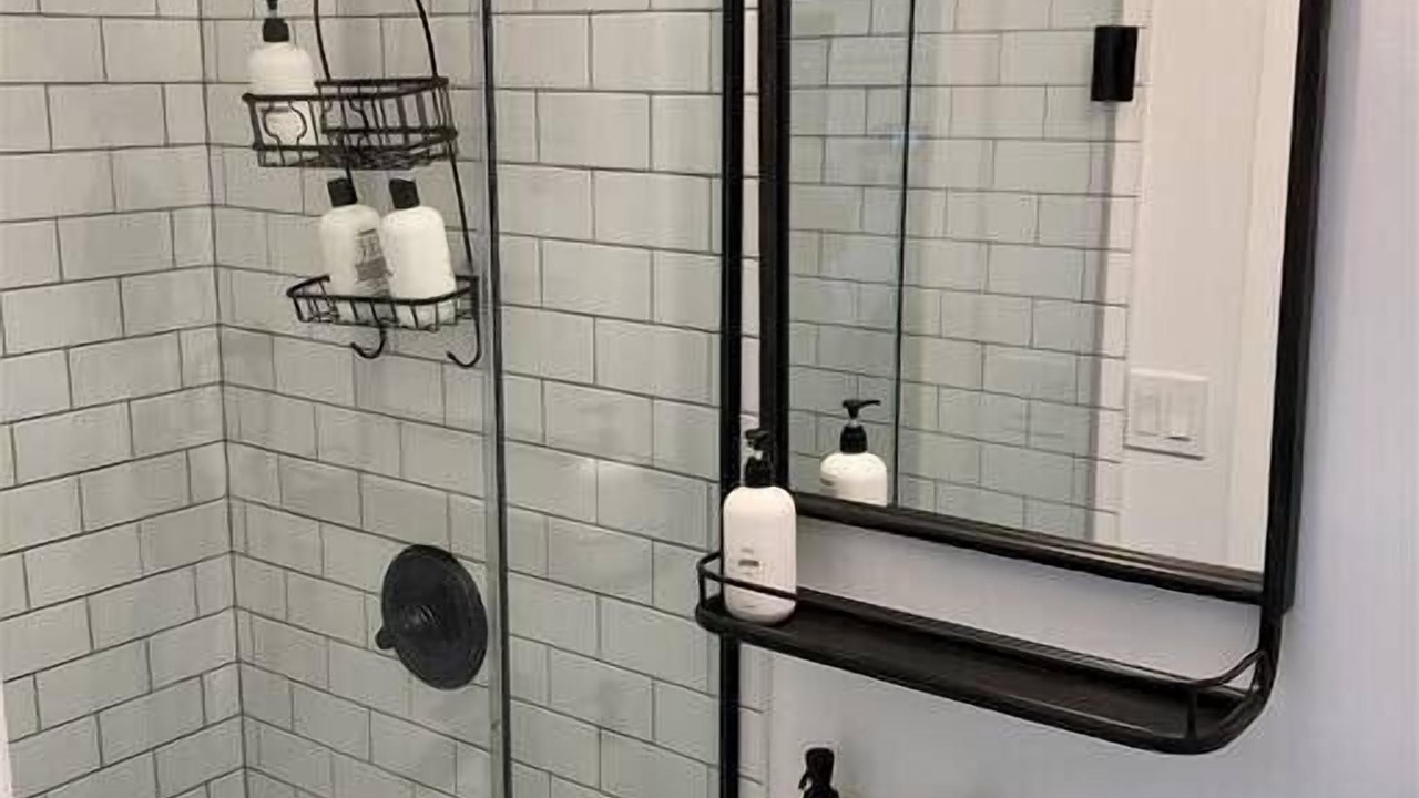 Photo of Bathroom in Shaw