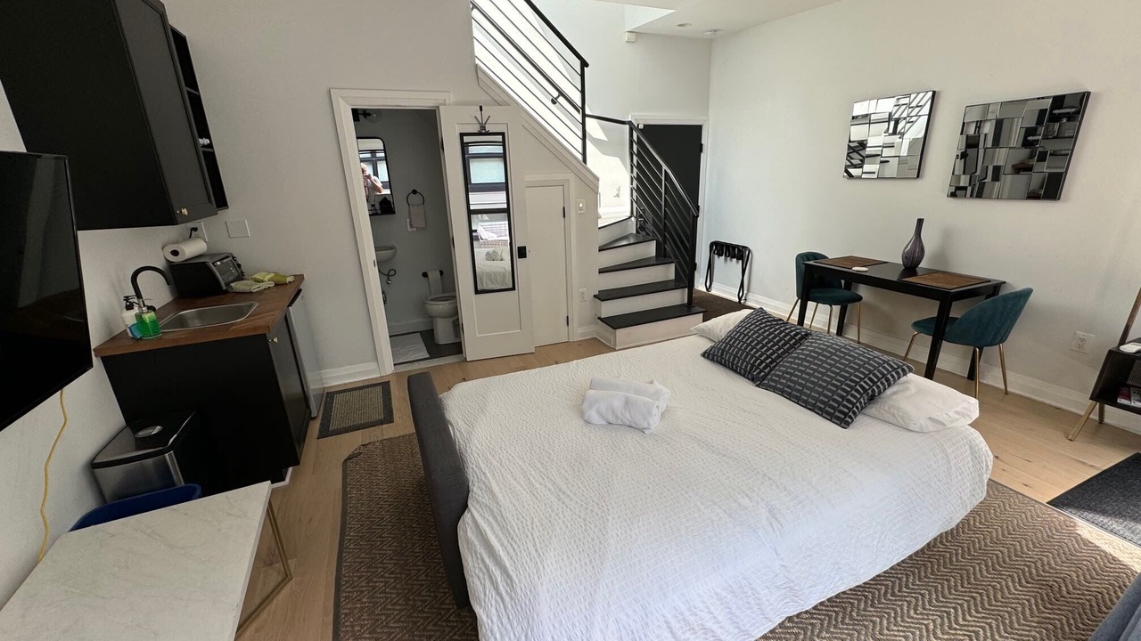 Photo of Others in Shaw