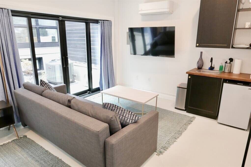 Photo of Bedroom in Shaw