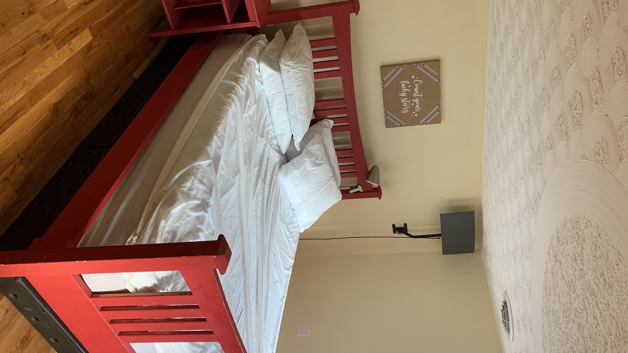 Photo of Bedroom in Benton