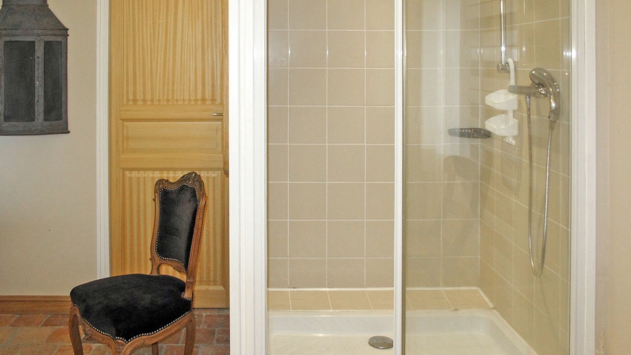 Photo of Bathroom in Corbon