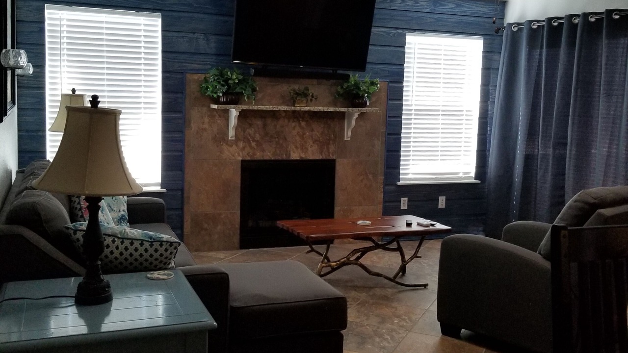 Photo of Livingroom in Granite Shoals