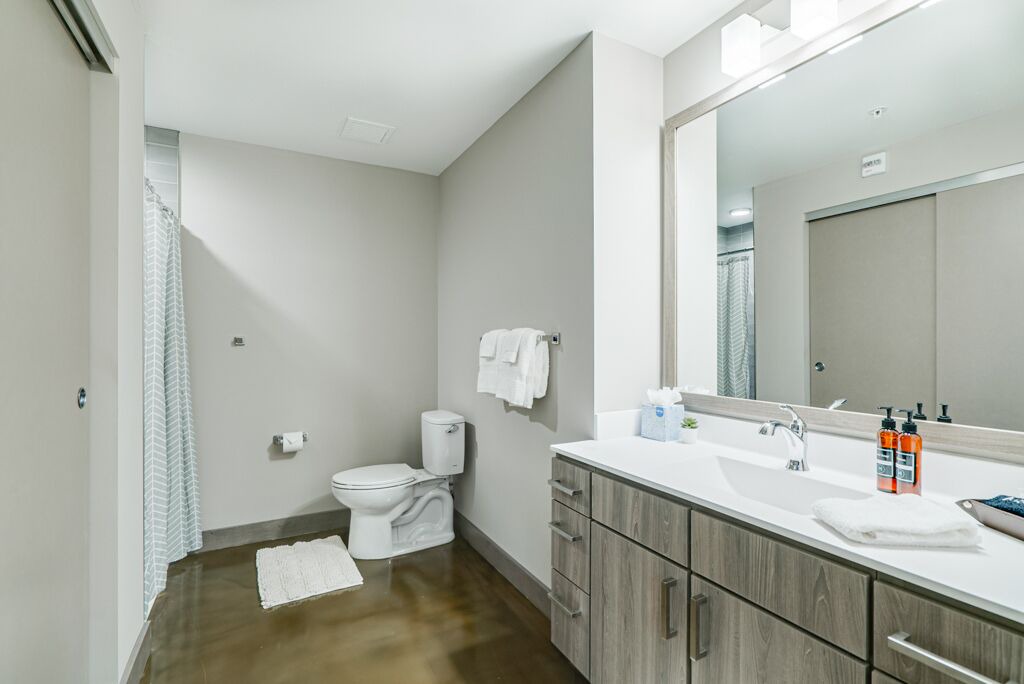 Photo of Bathroom in Warehouse District