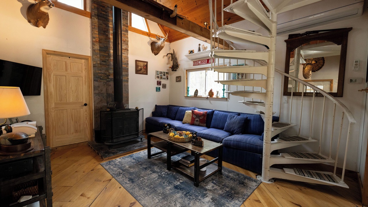 Photo of Livingroom in Town of Conesville