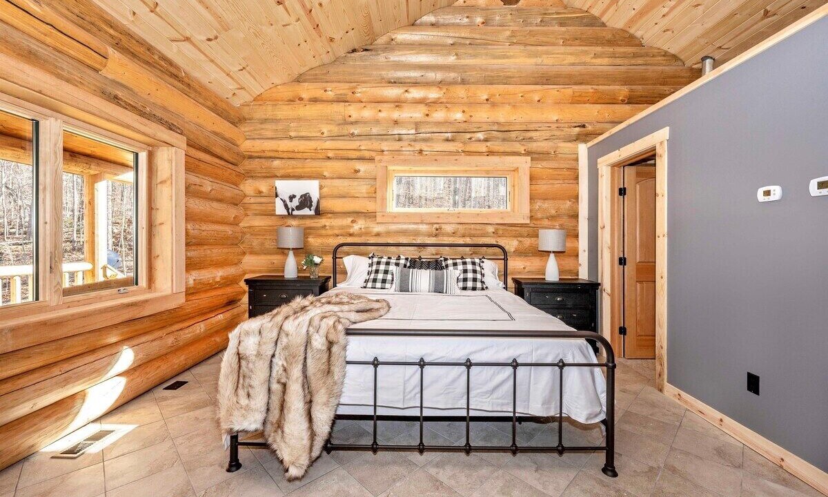 Photo of Bedroom in Dickerson