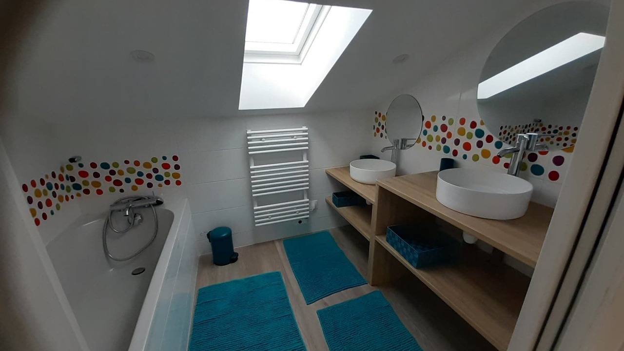 Photo of Bathroom in Nerac