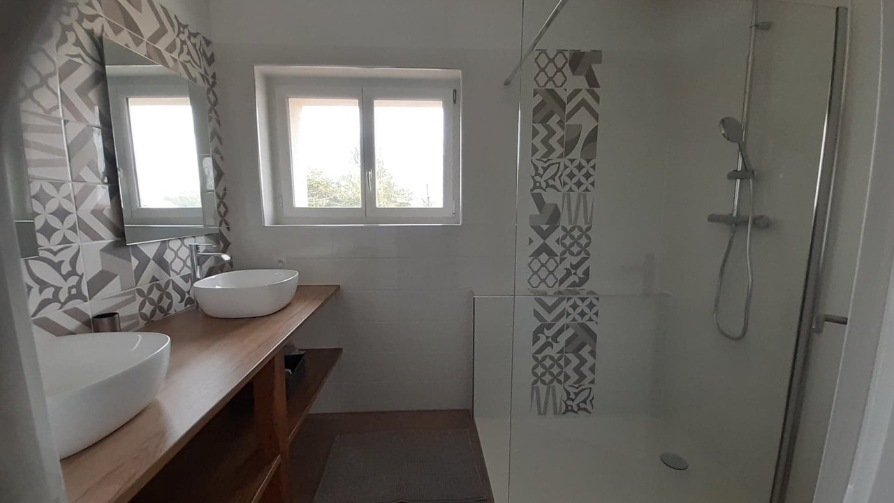 Photo of Bathroom in Nerac