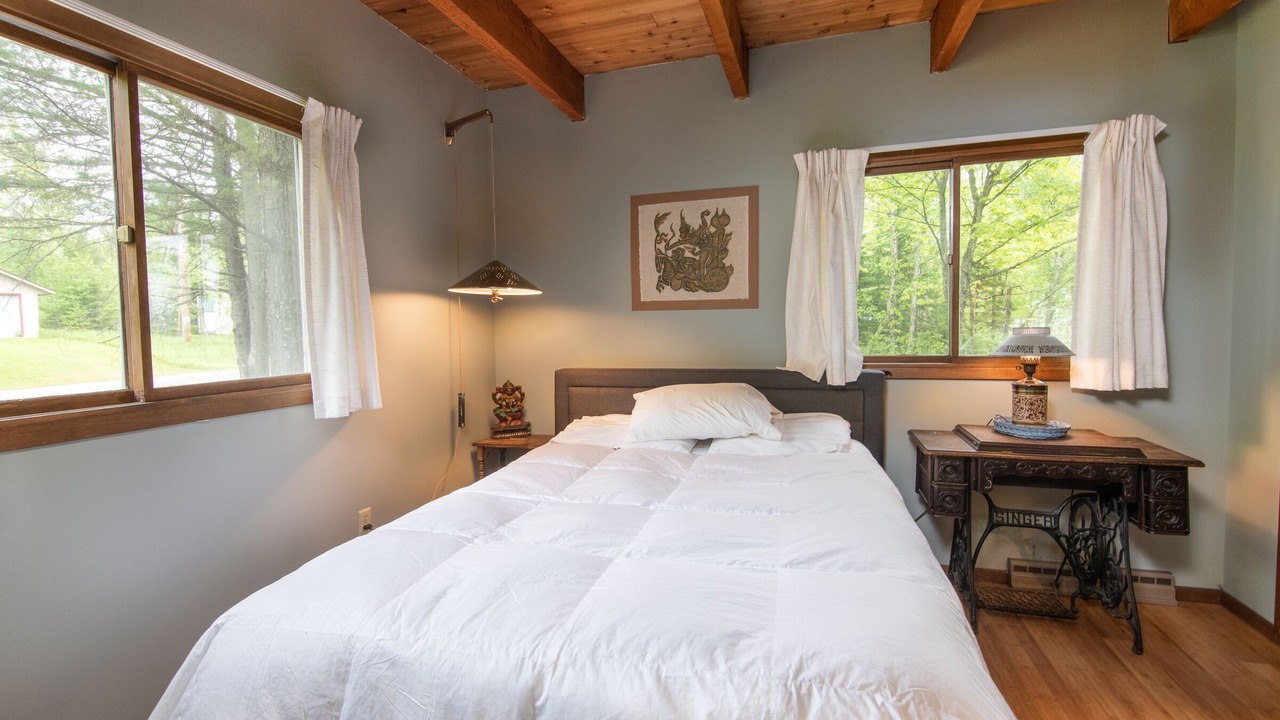 Photo of Bedroom in La Pointe