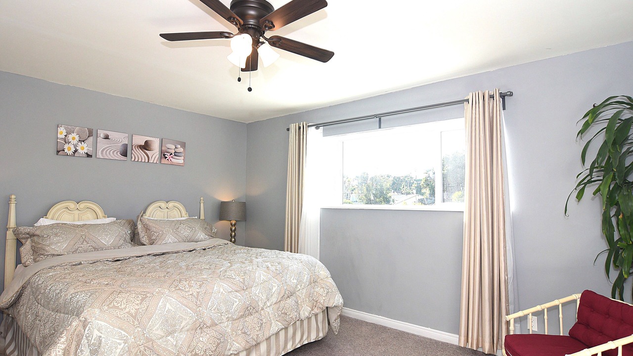 Photo of Bedroom in Oceanside