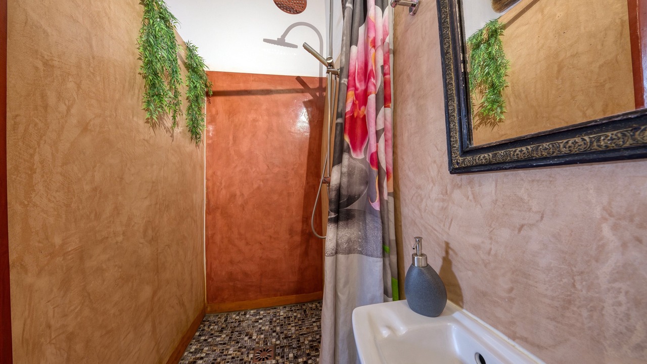 Photo of Bathroom in Alignan-du-Vent