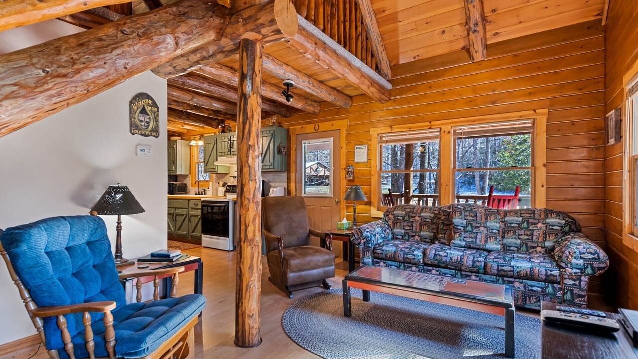 Photo of Livingroom in Bryson City