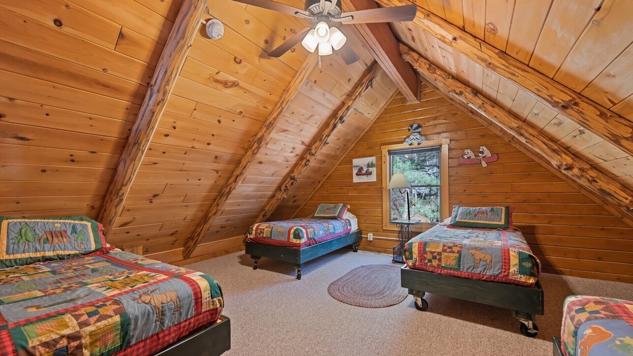 Photo of Bedroom in Bryson City