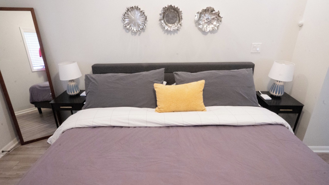 Photo of Bedroom in North Center