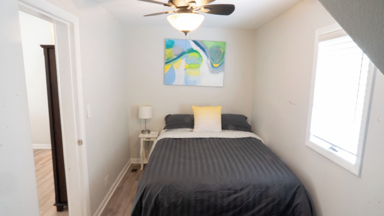 Photo of Bedroom in North Center