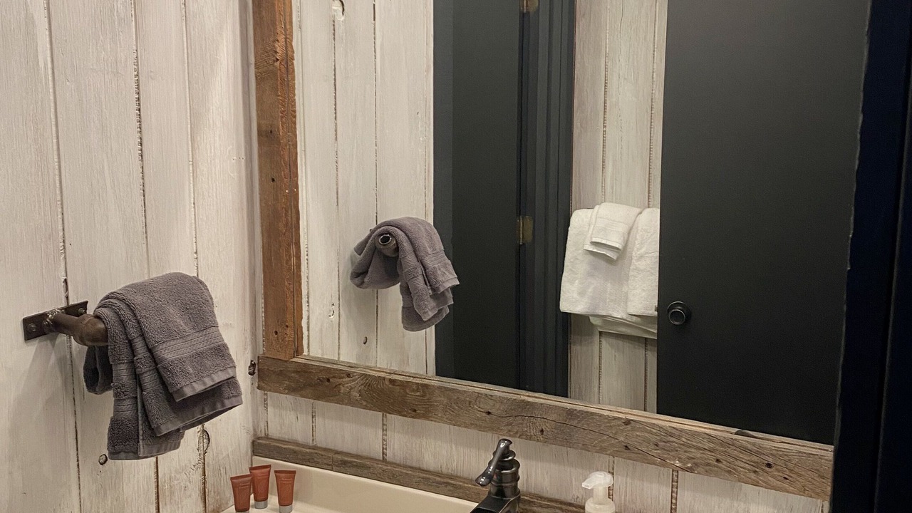Photo of Bathroom in Upson
