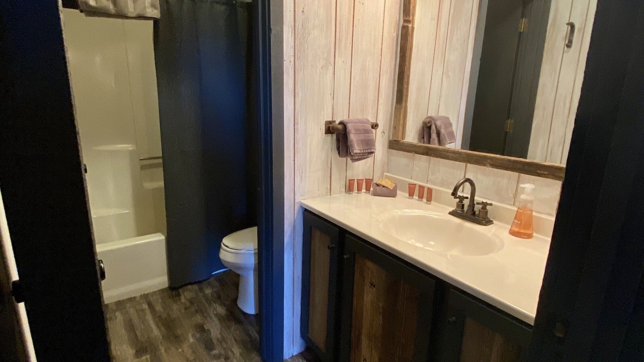 Photo of Bathroom in Upson