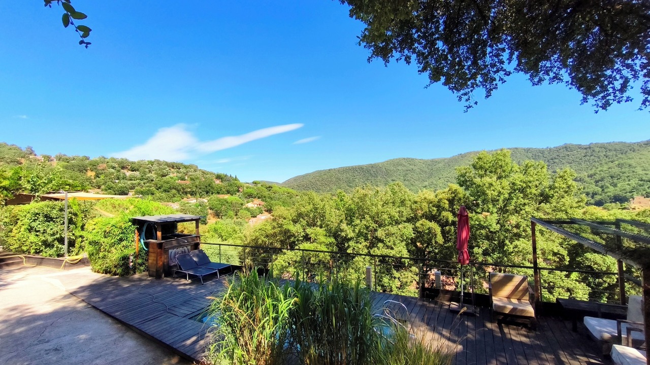 Photo of Patio Balcony in Collobrieres