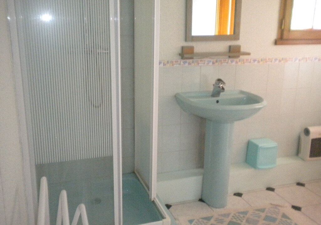 Photo of Bathroom in Dainville