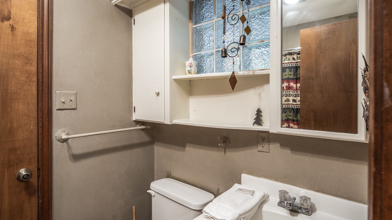 Photo of Bathroom in Ruidoso
