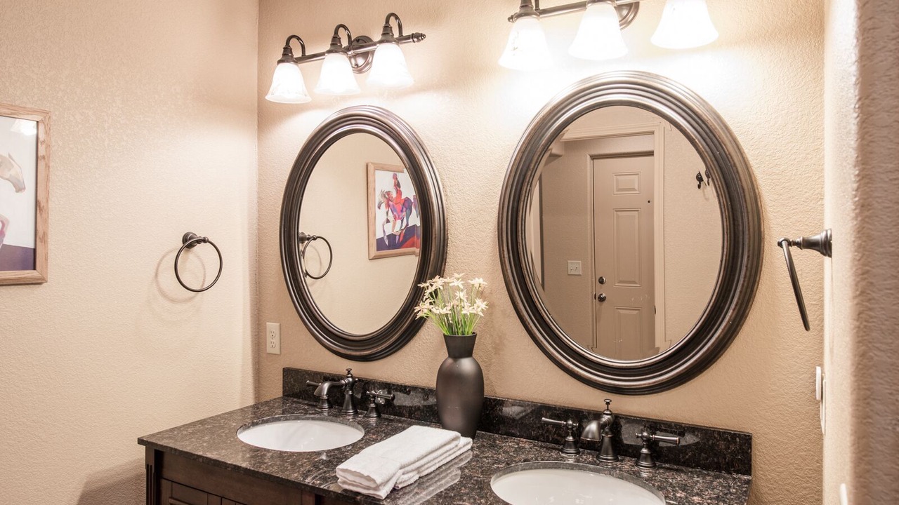 Photo of Bathroom in Ruidoso