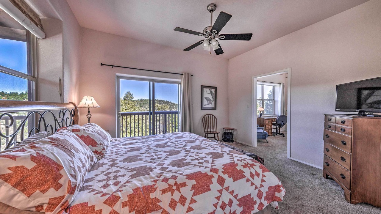 Photo of Bedroom in Ruidoso