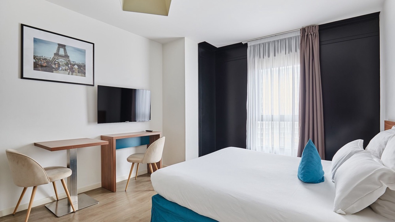 Photo of Bedroom in Rueil-Malmaison