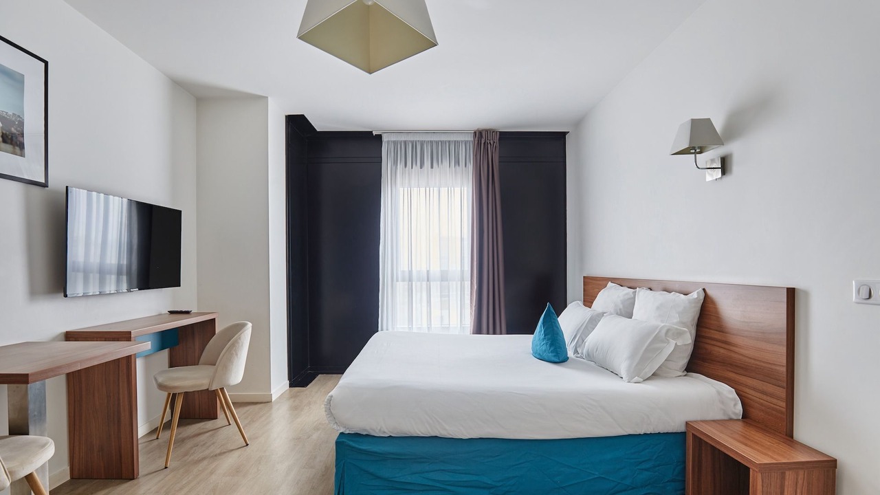 Photo of Bedroom in Rueil-Malmaison