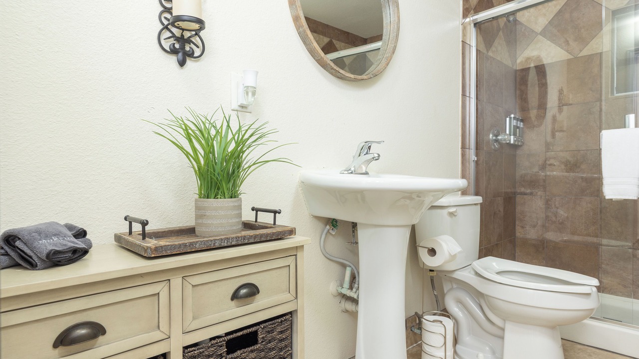 Photo of Bathroom in Arsenal