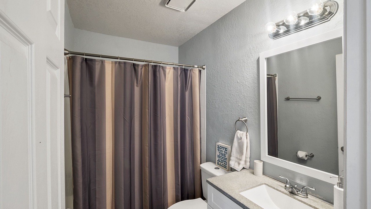 Photo of Bathroom in Enterprise