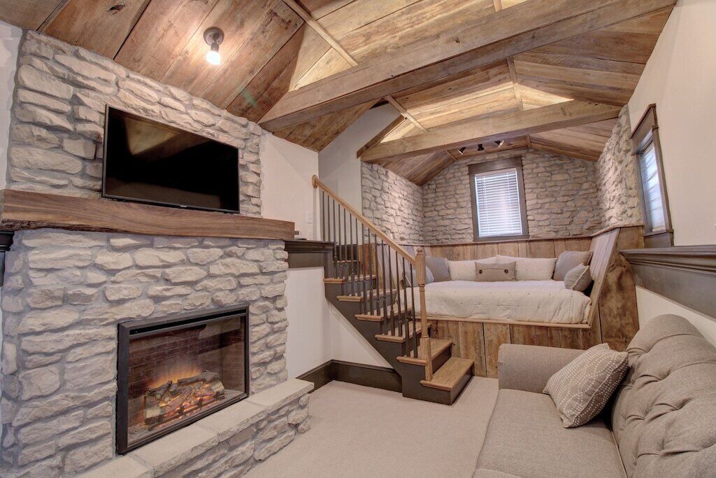 Photo of Livingroom in St. Charles
