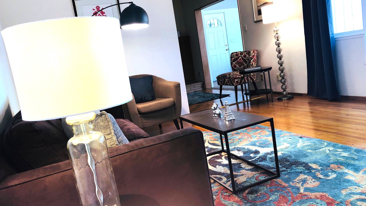 Photo of Livingroom in Davis