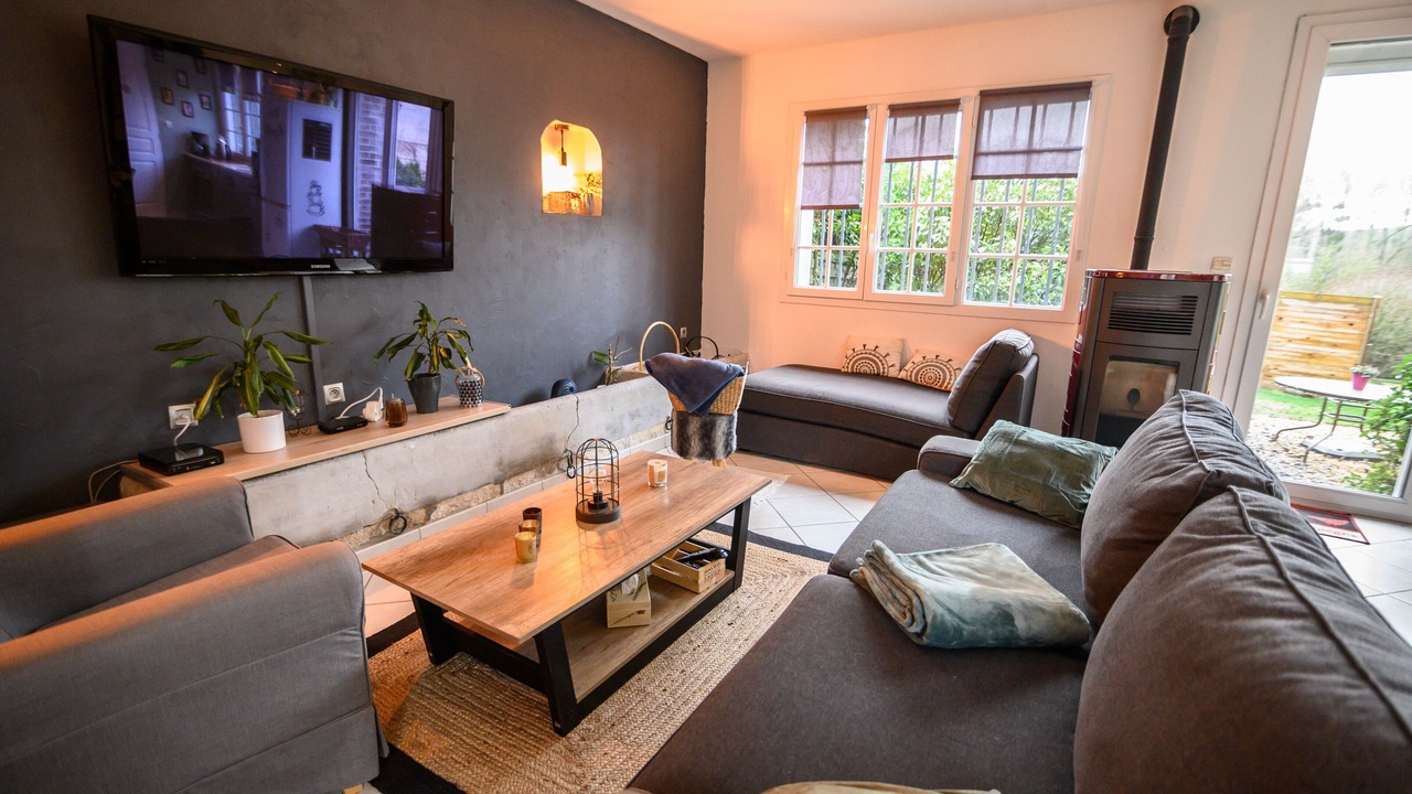 Photo of Livingroom in Chevincourt