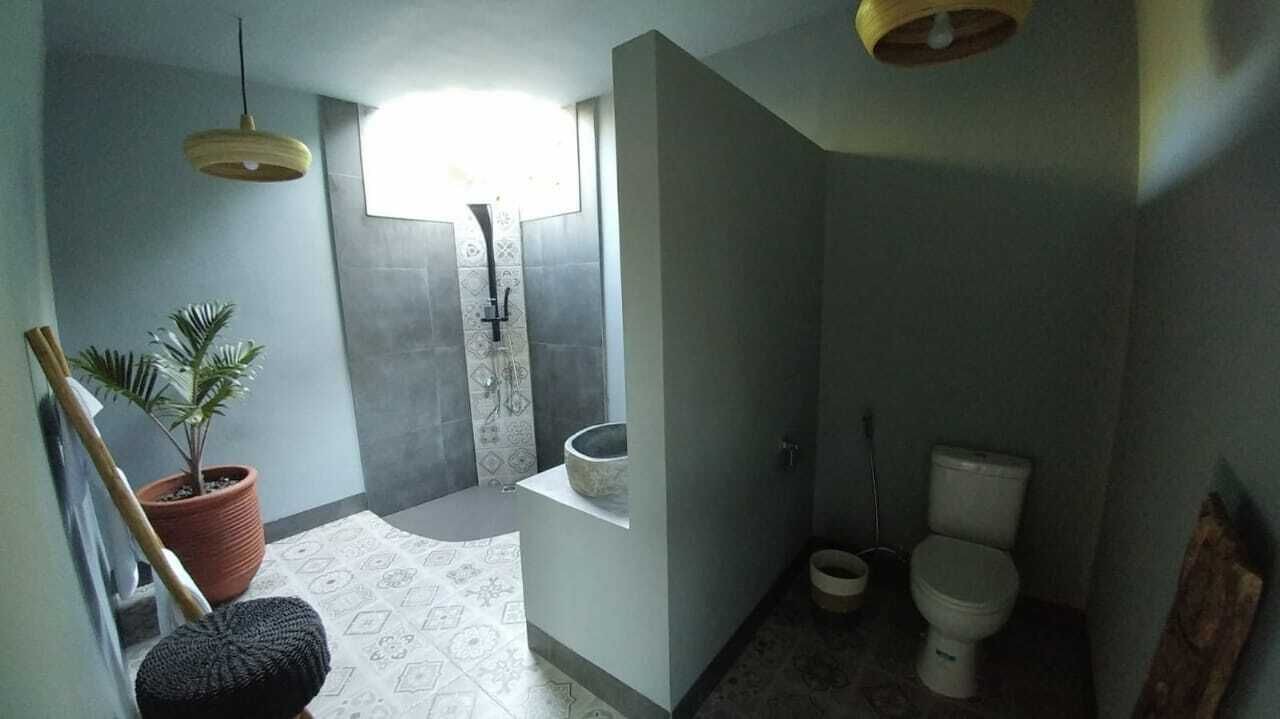 Photo of Bathroom in Bukti
