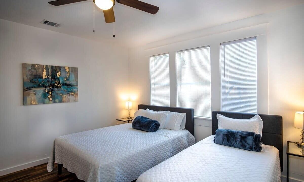 Photo of Bedroom in Nevada Street