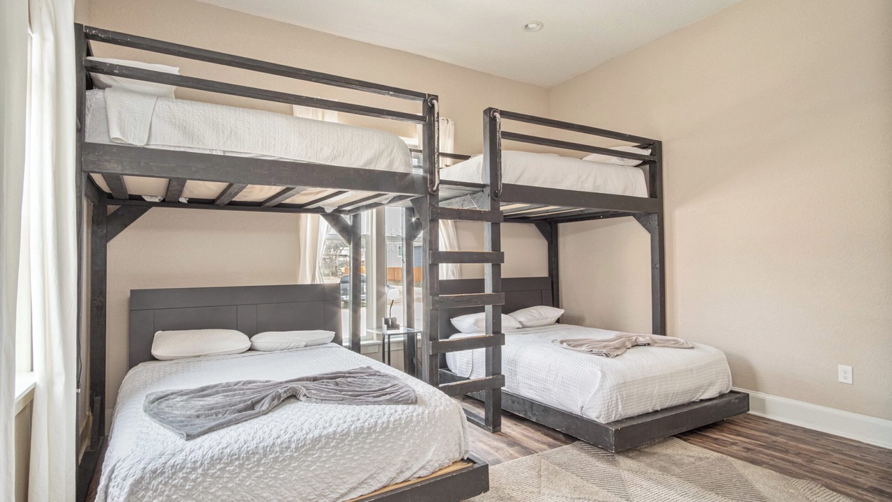 Photo of Bedroom in Near East Side