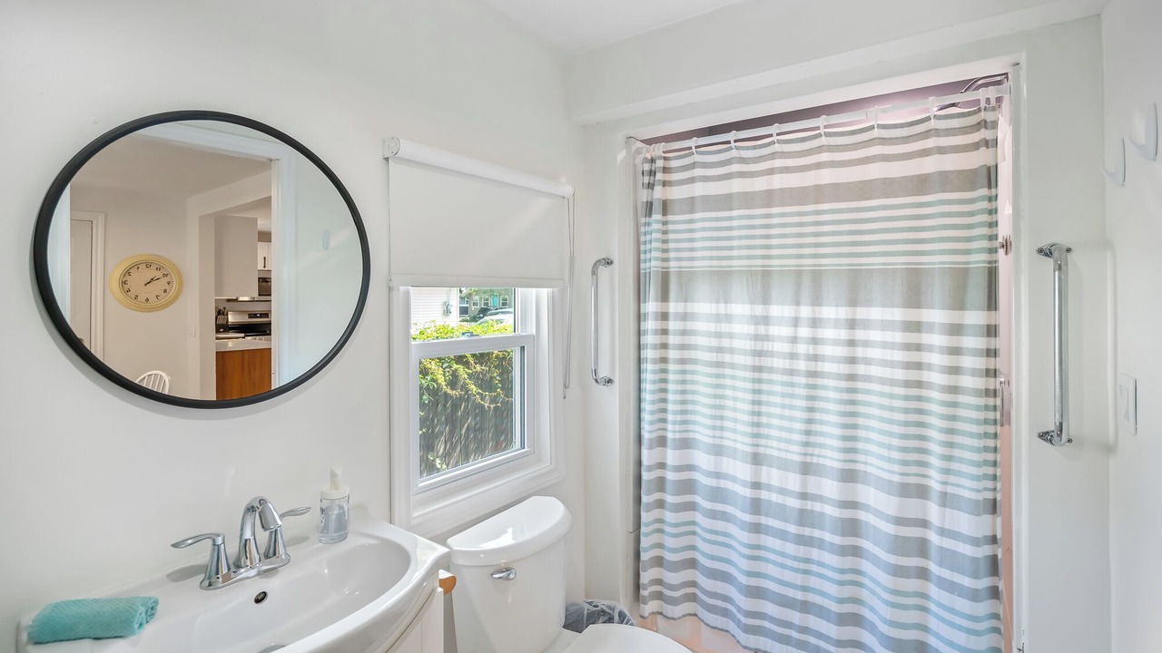 Photo of Bathroom in Crystal Beach