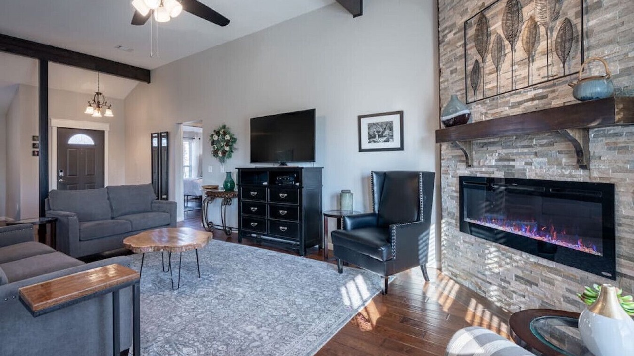 Photo of Livingroom in Edmond
